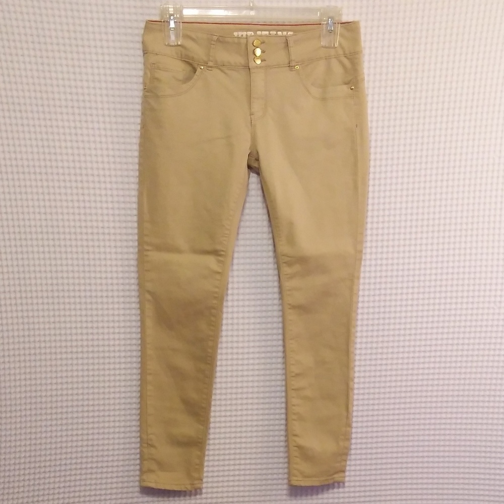 4/$20 CLOSET CLOSING VIP BUTT ENHANCING JEANS